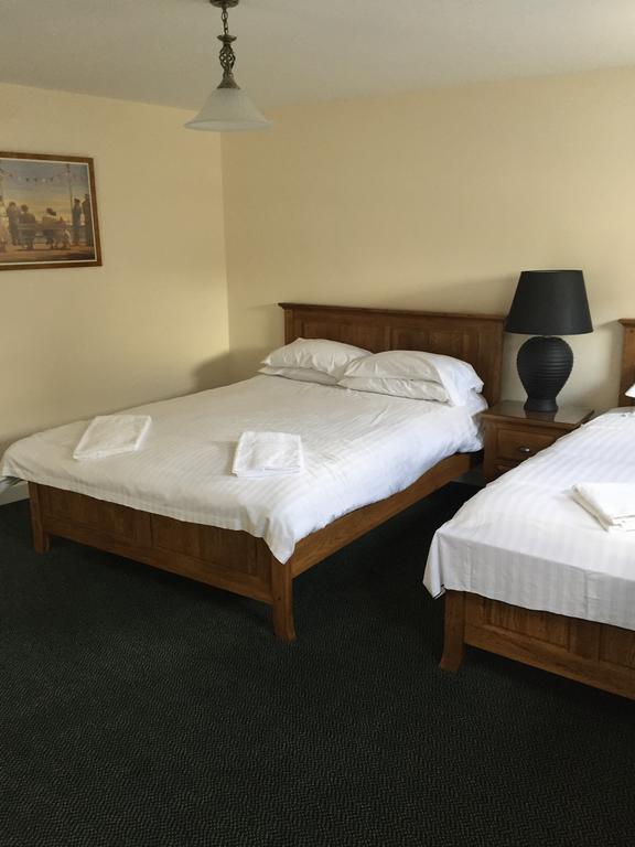 The Dorrington Hotel Halstead  Bagian luar foto