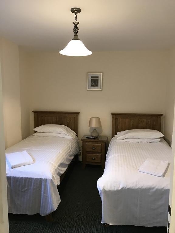 The Dorrington Hotel Halstead  Bagian luar foto
